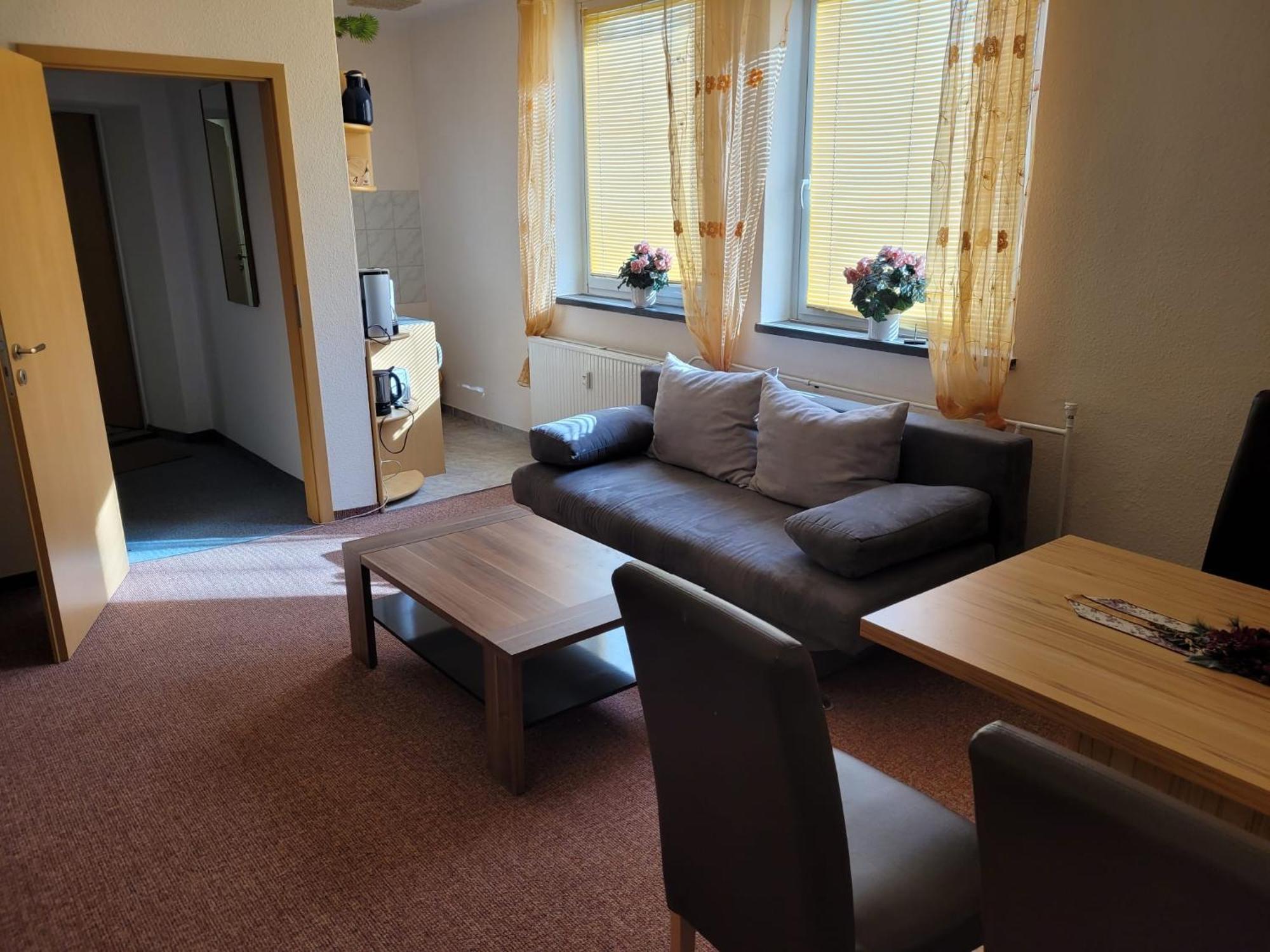 Apartment - Gaestewohnung - Unterkunft Monteure Кемниц Екстериор снимка